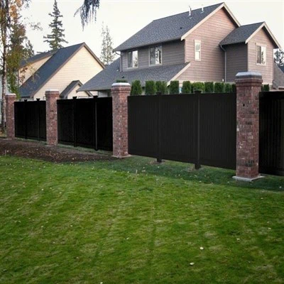 Vinyyliristikko Top Privacy Fence Pihalle